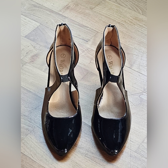 NWOT - WuORWu "Women's Black Patent Leather Closed Toe Pumps" - Picture 2 of 11